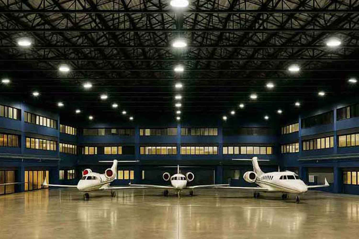 Iluminação do galpão hangar